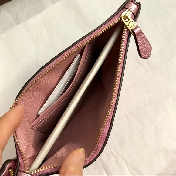 Coach metallic leather wristlet - Picture 3 of 5